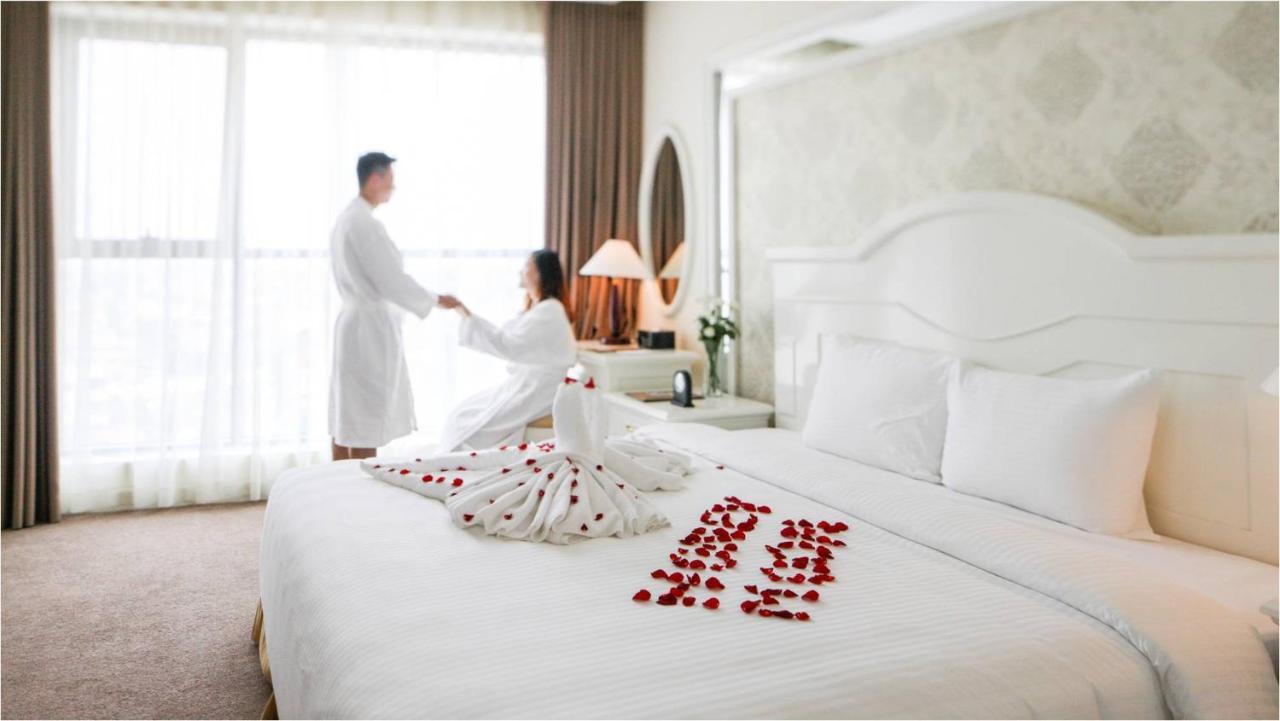 Muong Thanh Grand Quang Tri Hotel Exteriör bild