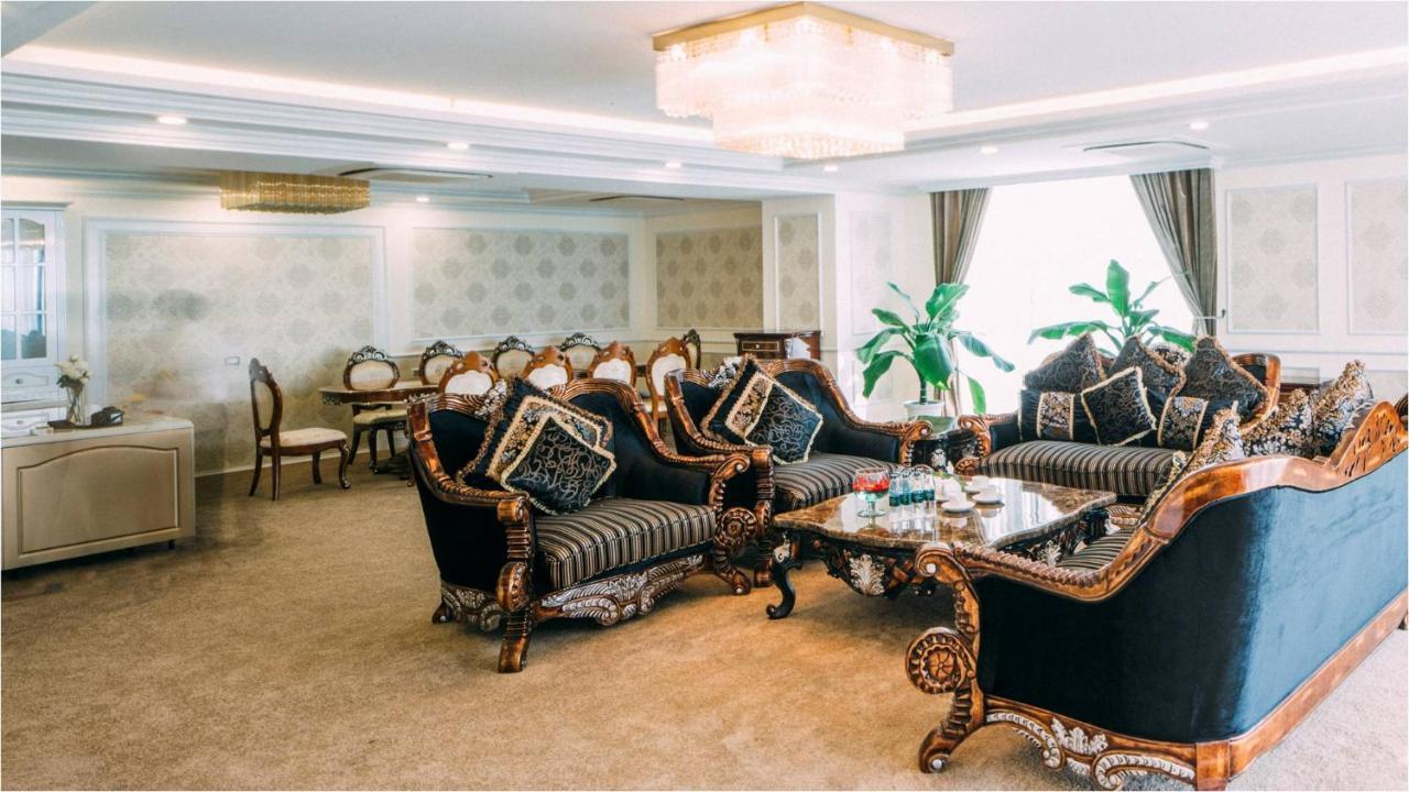 Muong Thanh Grand Quang Tri Hotel Exteriör bild