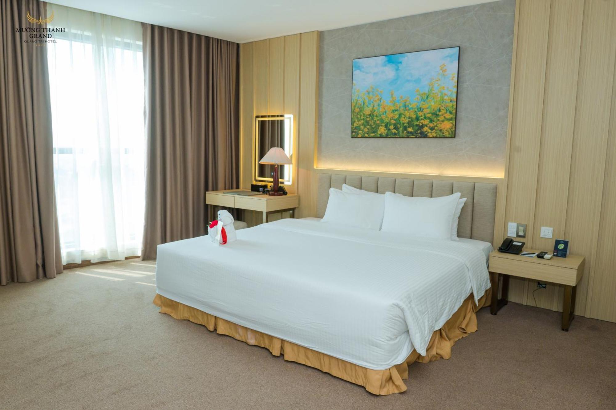 Muong Thanh Grand Quang Tri Hotel Exteriör bild
