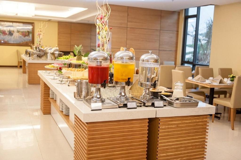 Muong Thanh Grand Quang Tri Hotel Exteriör bild