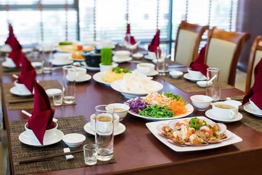 Muong Thanh Grand Quang Tri Hotel Exteriör bild